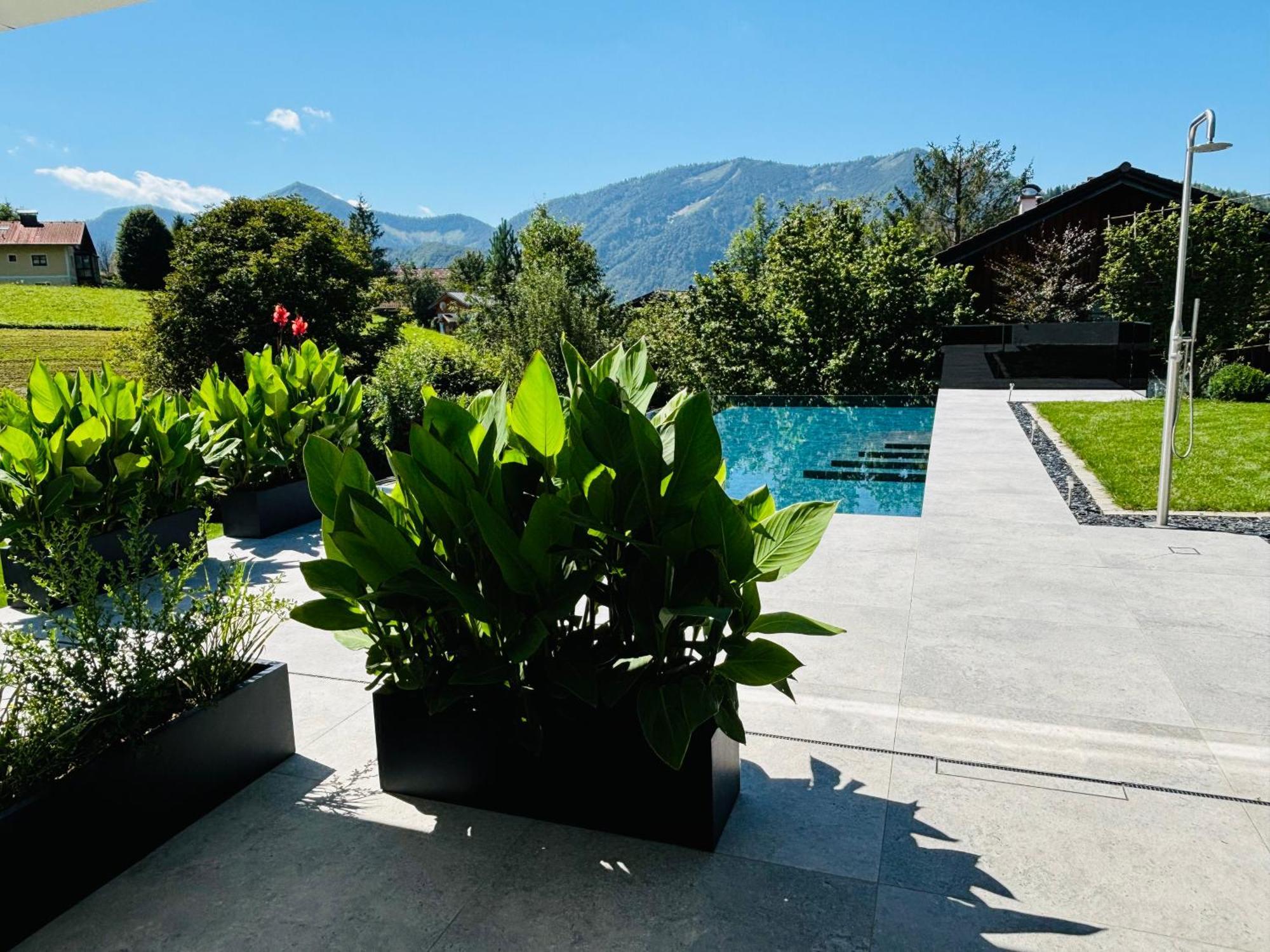 Place2Be - With Infinity Pool Faistenau Buitenkant foto