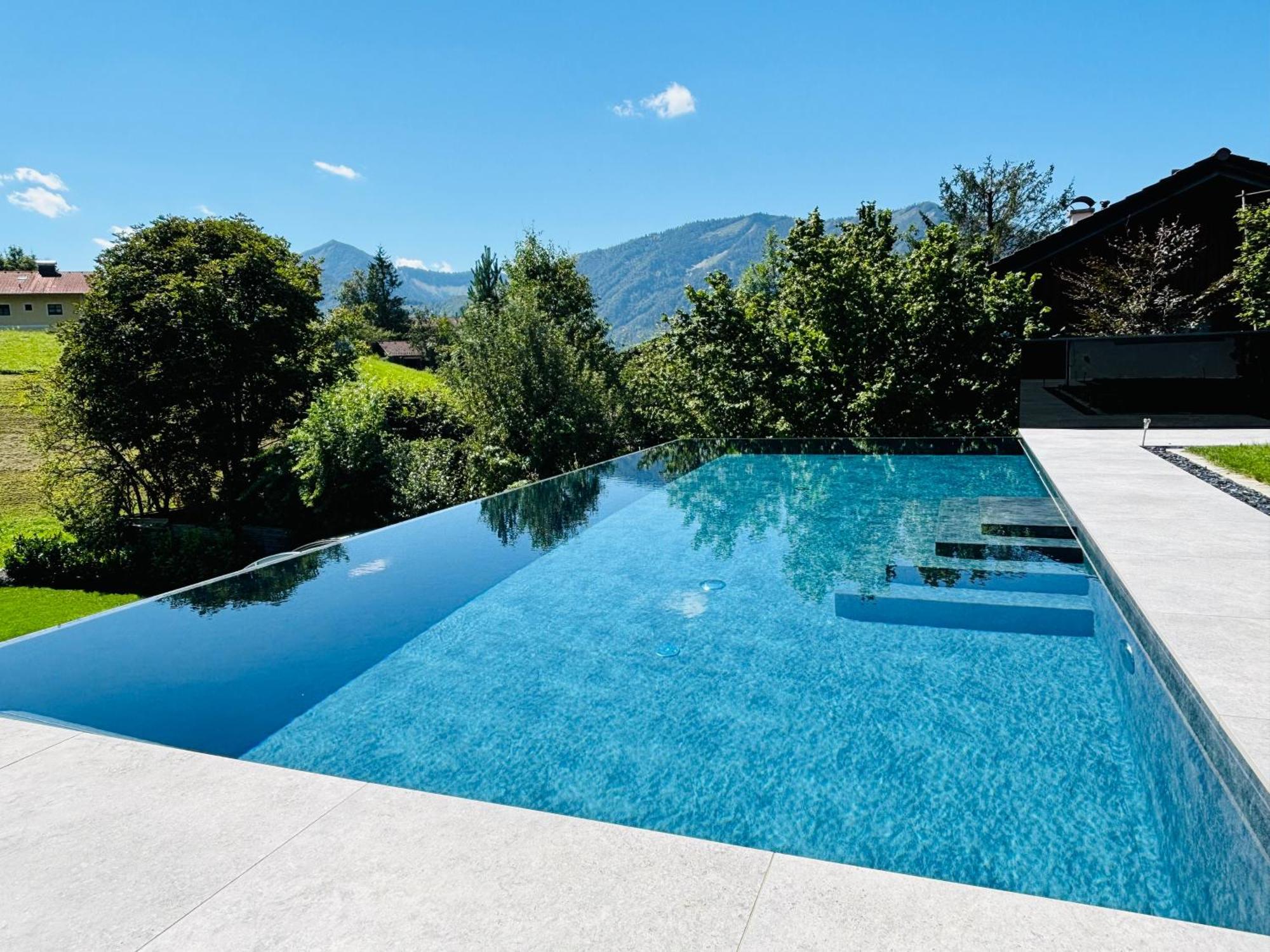 Place2Be - With Infinity Pool Faistenau Buitenkant foto